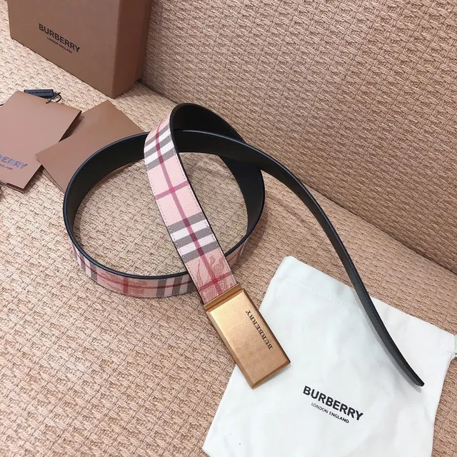 Burberry House Check Reversible Leather Belt 5