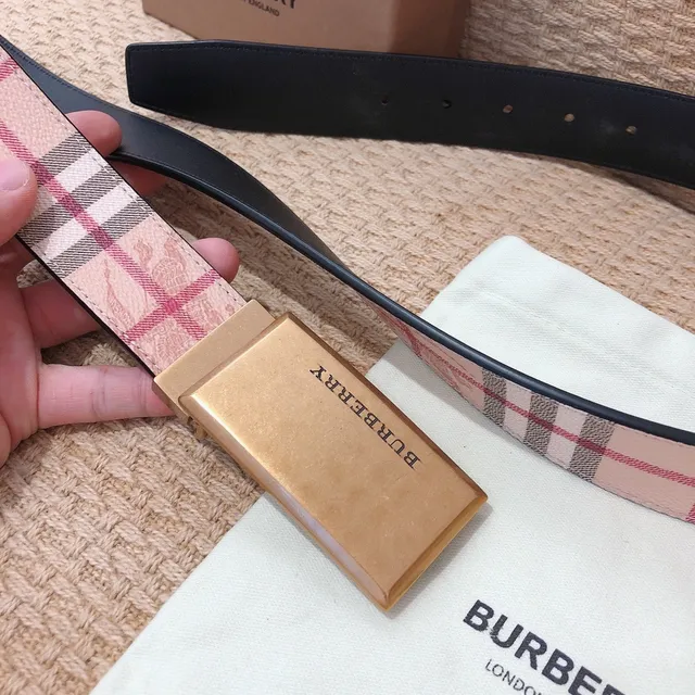 Burberry House Check Reversible Leather Belt 7