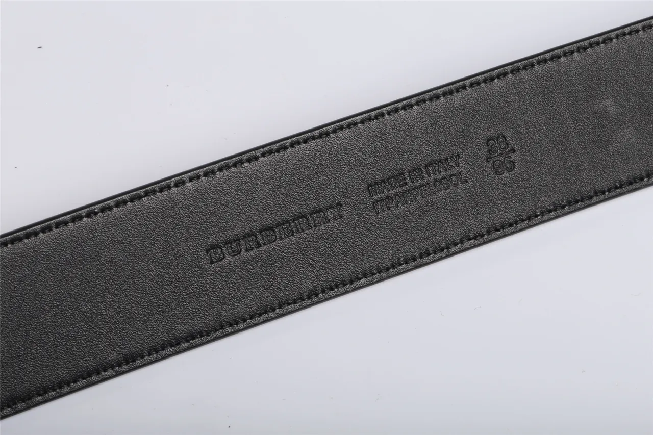 Burberry Knight নেভি এবং কালো চেক চামড়ার বেল্ট 6