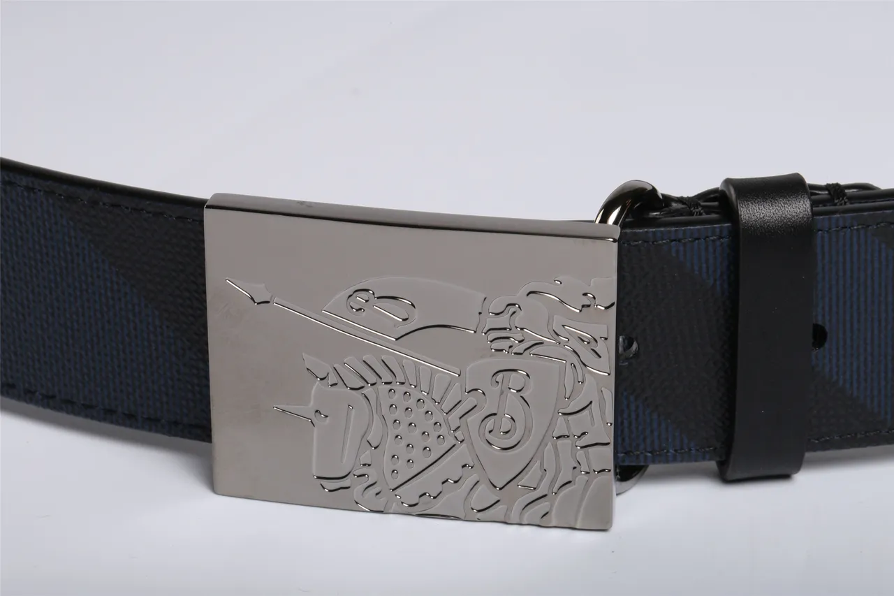 Burberry Knight নেভি এবং কালো চেক চামড়ার বেল্ট 8