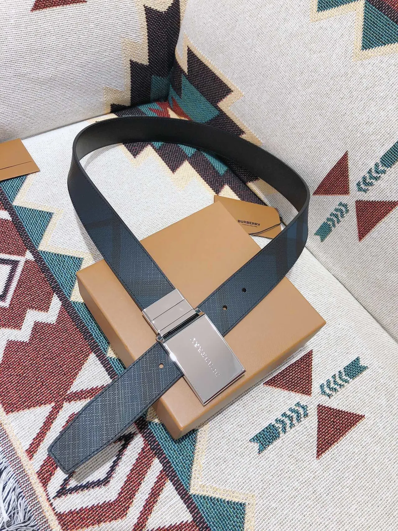 Burberry Knight Navy House Check Ceinture en cuir 4