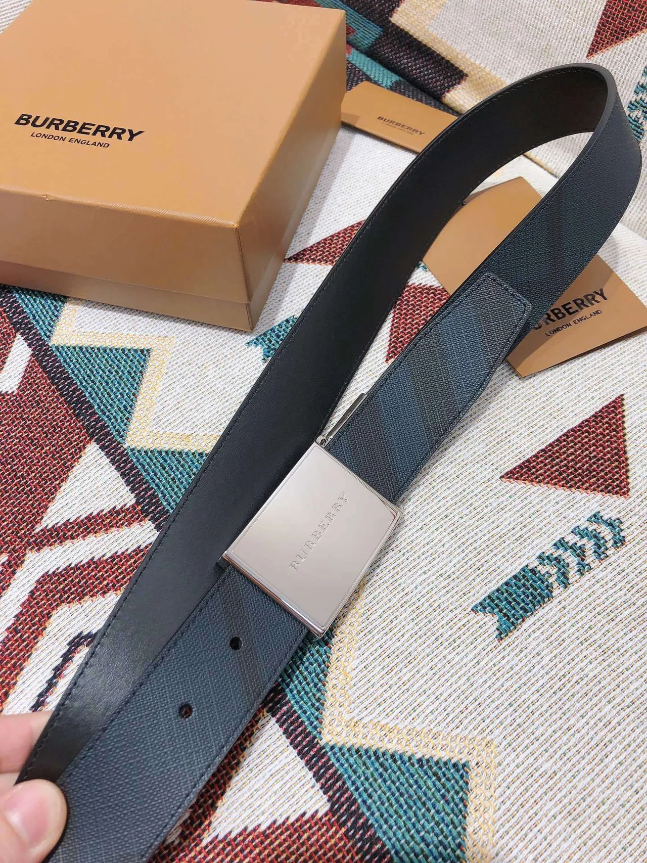 Burberry Knight Navy House Check Ceinture en cuir 7