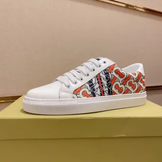 Burberry Knight সাদা বহুবর্ণ Monogram-Print সাইড প্যানেল চামড়া টো ক্যাপ লাইফস্টাইল স্নিকার
