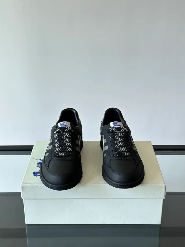 Burberry Lola Negro Beige Cuero Parte Superior House Check Detalle Panel Zapatillas de estilo de vida 5