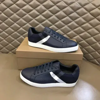 Burberry Lola Navy White Leather Upper House Check Side Stripe Lifestyle Sneakers