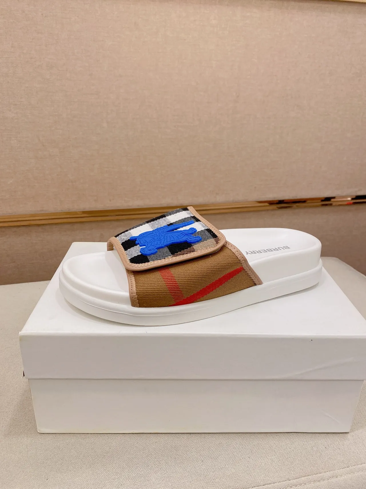 Burberry Slide Noir Bleu Motif Écossais Bride Surélevée Chevalier Équestre Sandales 10