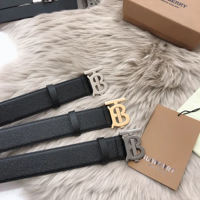 Burberry TB Cinto Preto Dourado Textura de Grão Monograma Fivela Couro Cinto 7