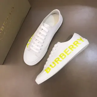 Burberry सादा हलुद लो-टप कैनवास-लाइक अपर लाइफस्टाइल स्निकार