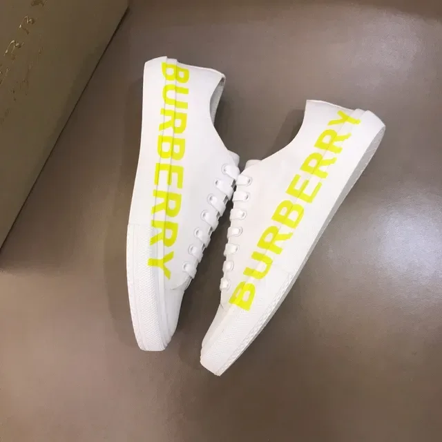 Burberry sneakers lifestyle blanches et jaunes low-top à tige style canvas 3