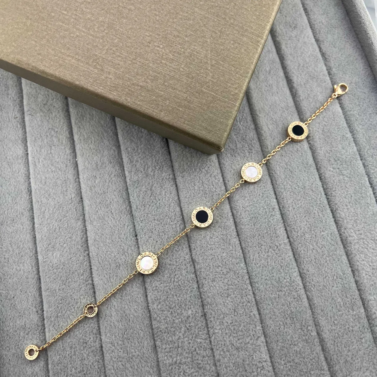 Bvlgari B.zero1 Circular Medallion Chain Bracelet 3
