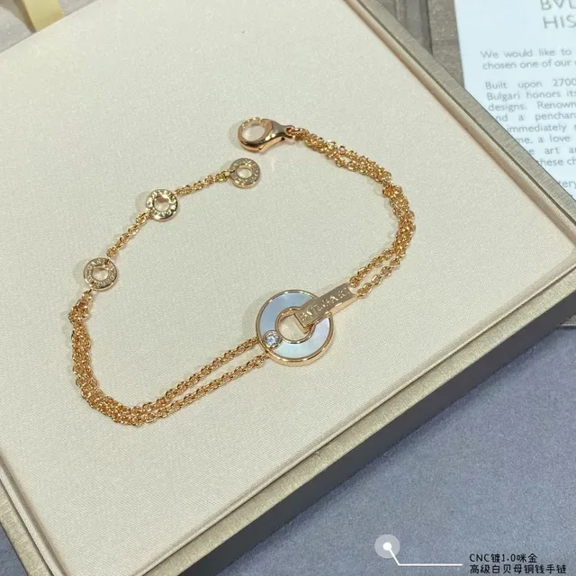 Bvlgari B.zero1 Love bracelets chaîne or rose émail vert et blanc 5