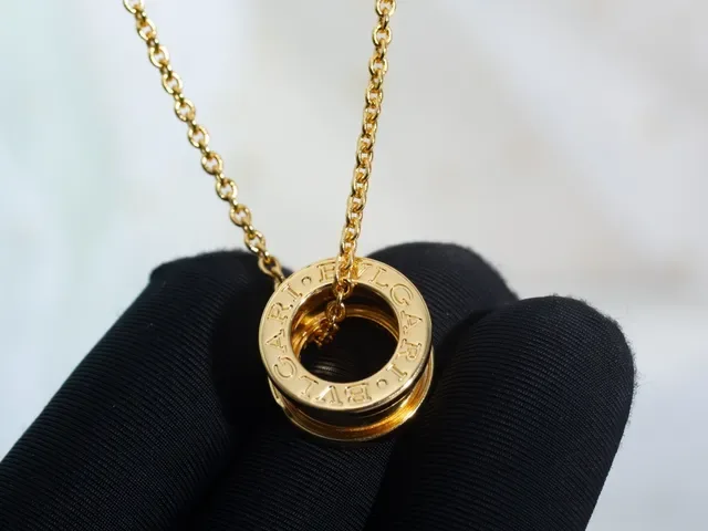 Bvlgari B.zero1 Multi-Ring Gold Necklace 8