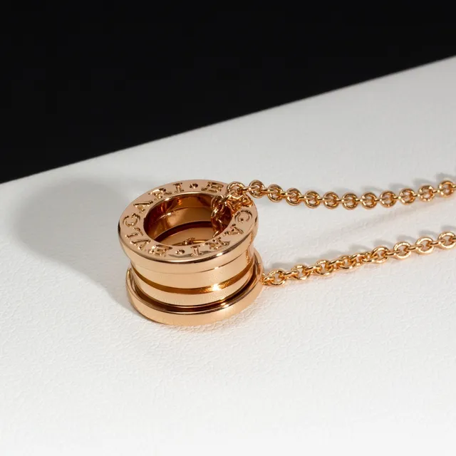 Bvlgari B.zero1 Tubogas bague empilée colier doré 5