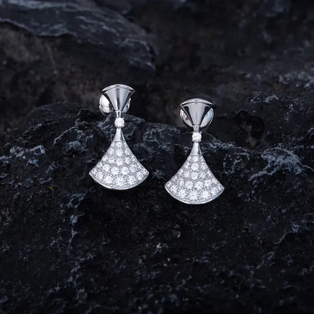 Bvlgari Divas' Dream Fan-Shaped Pavé Diamond Earrings 3