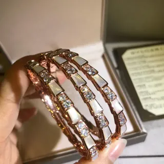 Bvlgari Divas’ Dream गোলাপি সোনার মাদার অফ পার্ল এবং পাভে ক্রিস্টাল ব্রেসলেট