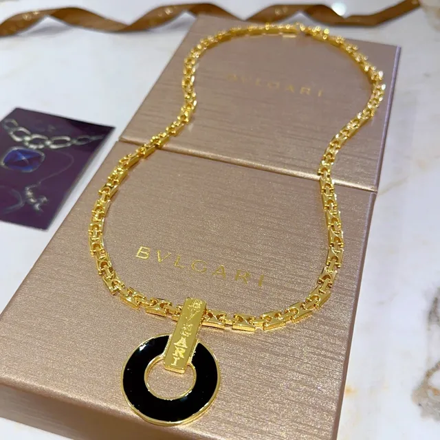 Bvlgari Chaîne à maillons dorée disque émaillé pendentif collier 7