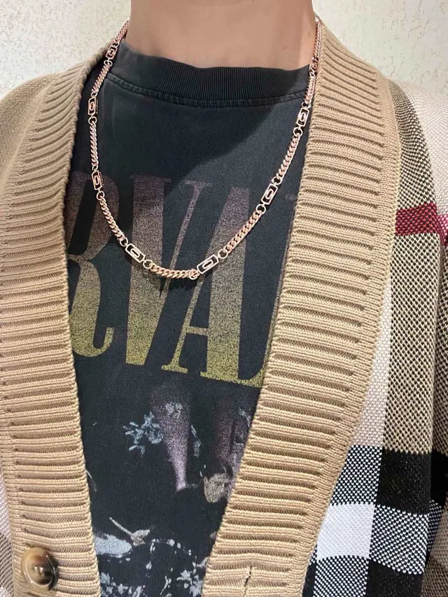 Bvlgari Or Rose Noire Chaîne Curb Détail de Maillon Monogramme Collier 9