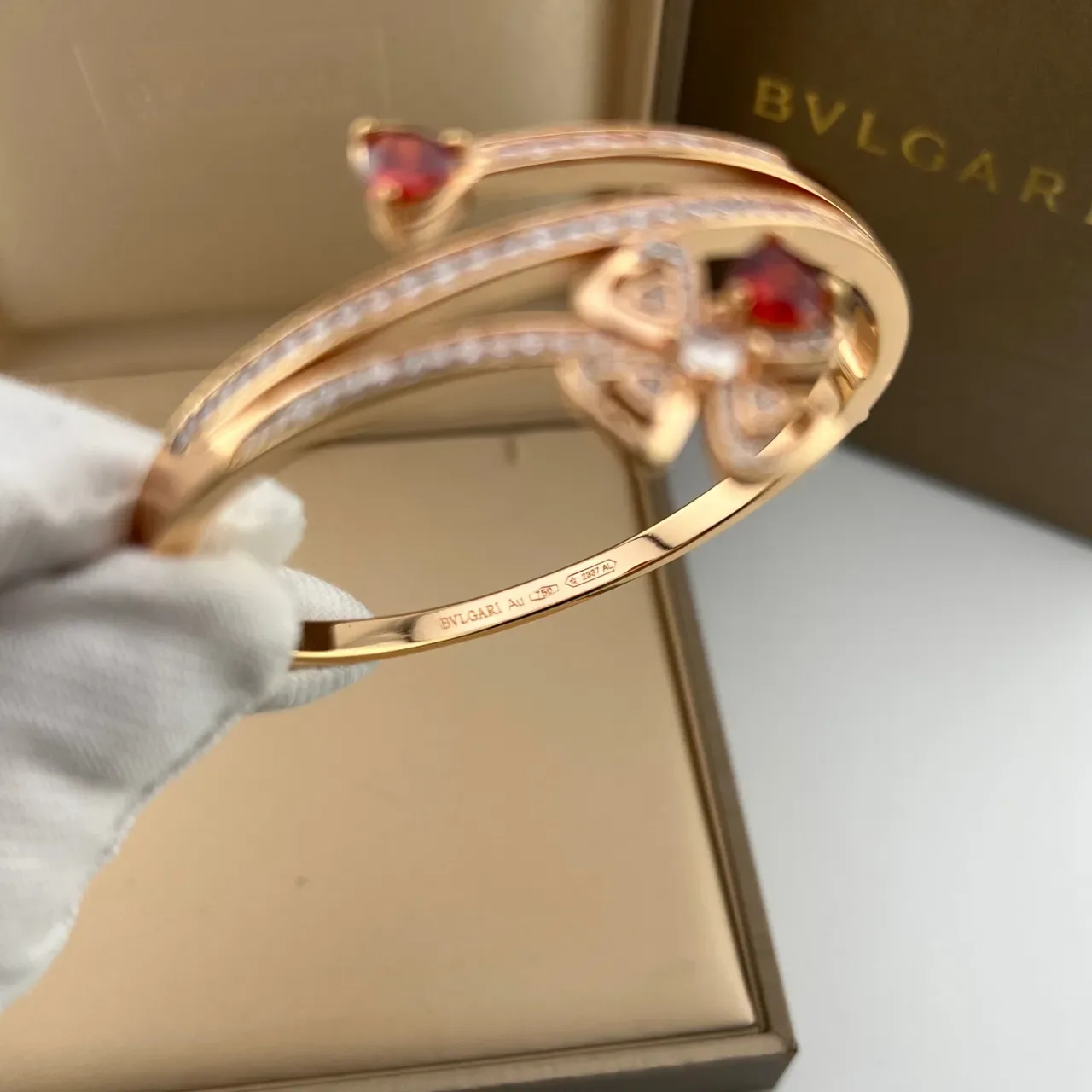 Bvlgari Bracelet Or Rouge Ouvert Double Enroulement Motif Nœud Floral 3