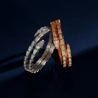 Bvlgari सोने-चांदी सीपाती सांप आकृति की जोड़ीदार स्केल मोटिफ ब्रेसलेट