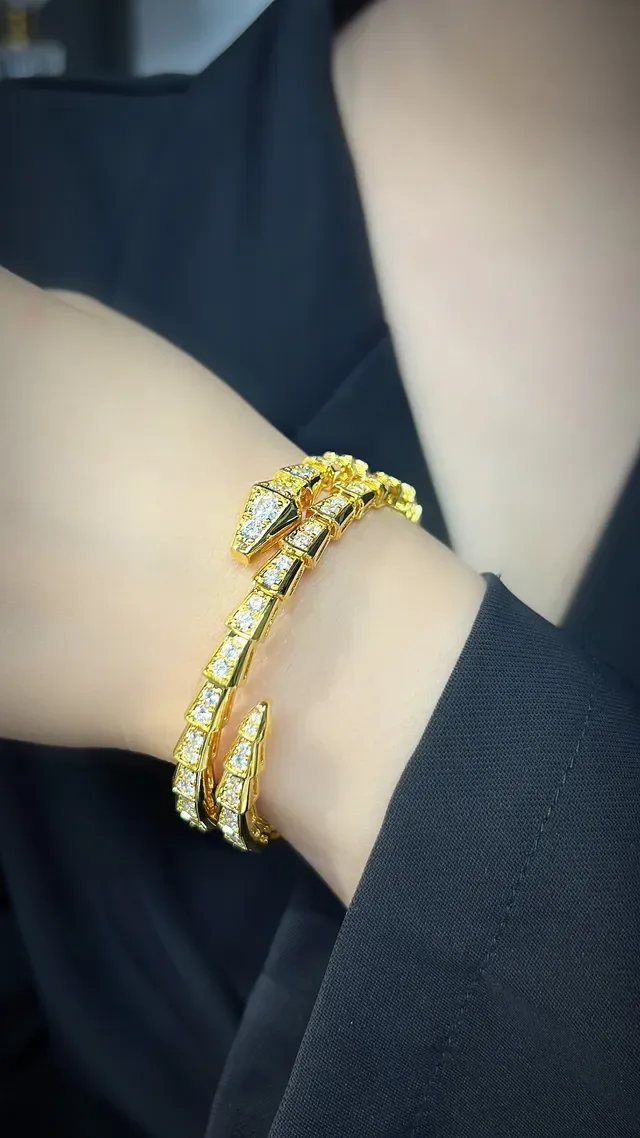 Bvlgari Bracelet en Or et Argent Enroulé Serpentin Articulé Motif d'Écailles 2