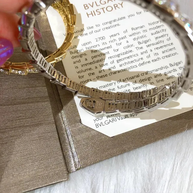 Bvlgari Serpenti Bracelete Enrolado Pavê Ouro 5