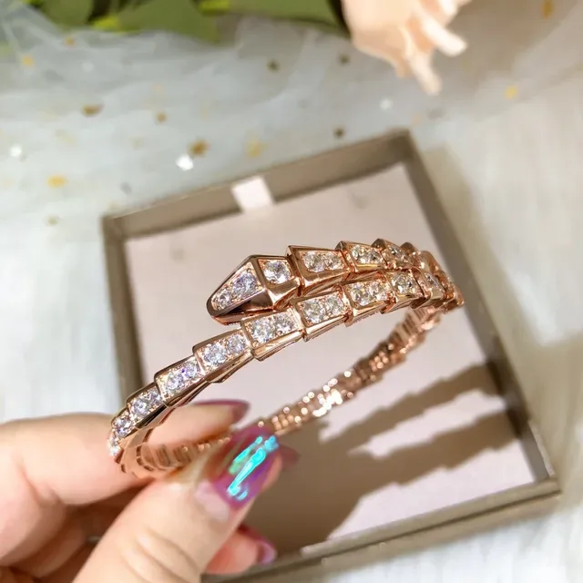 Bvlgari Serpenti Bracelete Enrolado Pavê Ouro 6