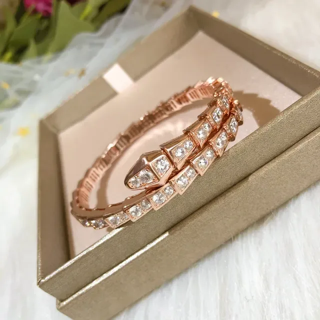 Bvlgari Serpenti Bracelete Enrolado Pavê Ouro 7