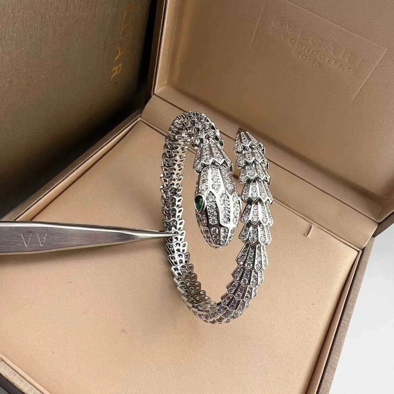 Bvlgari Serpenti Bracelet Or Argent Serpent Enroulé Diamants Pavé 5