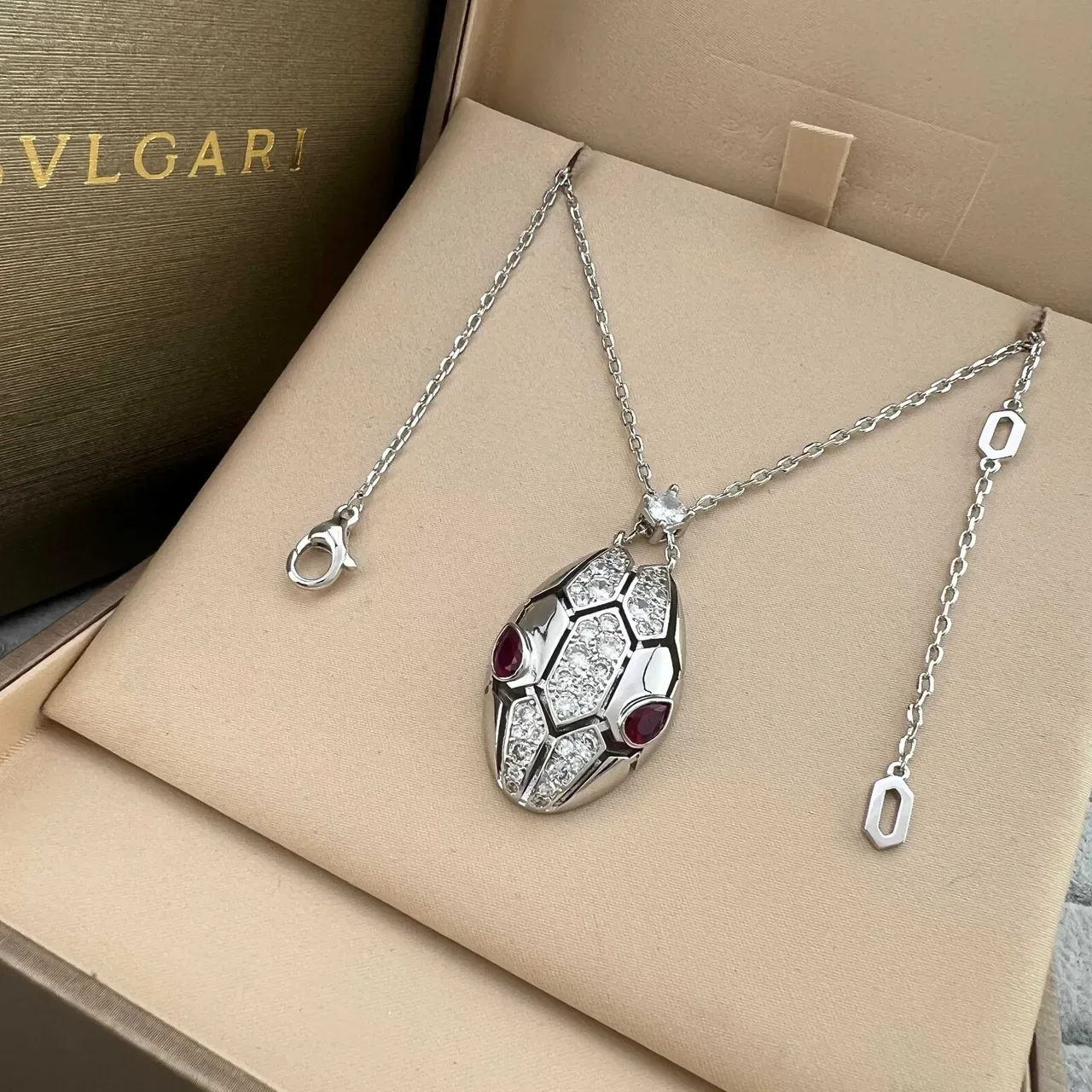 Bvlgari Serpenti Hexagonal Scale Pavé Diamond Ruby Eye Necklace 4