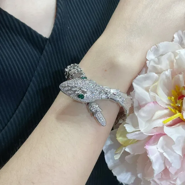 Bvlgari Serpenti Bracelet Pavé Cristal Œil Émeraude 9