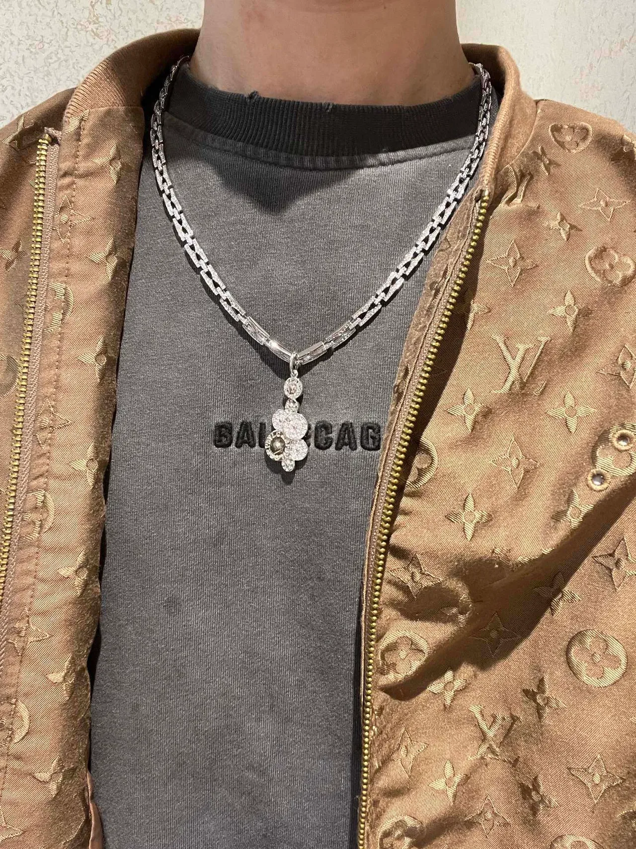 Bvlgari Argent Chaîne Transparente Diamants Pavé Pendentif Multi-Disc Collier 3