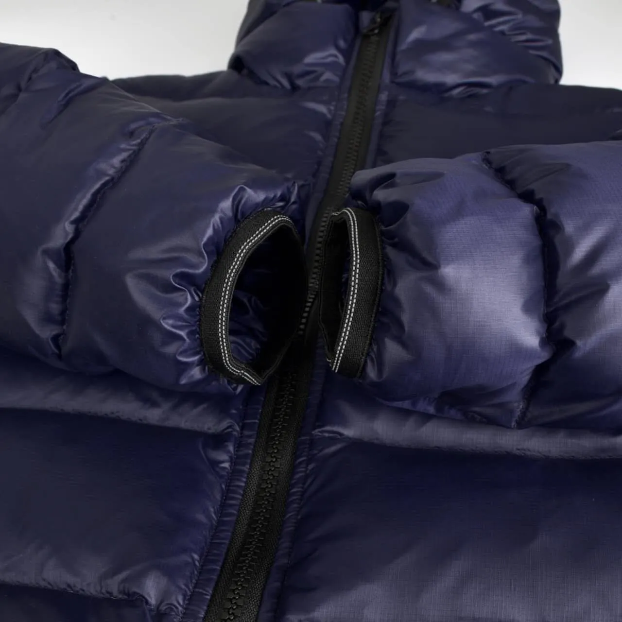 Canada Goose Maya Jaqueta acolchoada com capuz de plumas preta 24