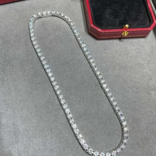 Cartier पूर्ण पव चार प्रोंग टेनिस नेसलेस