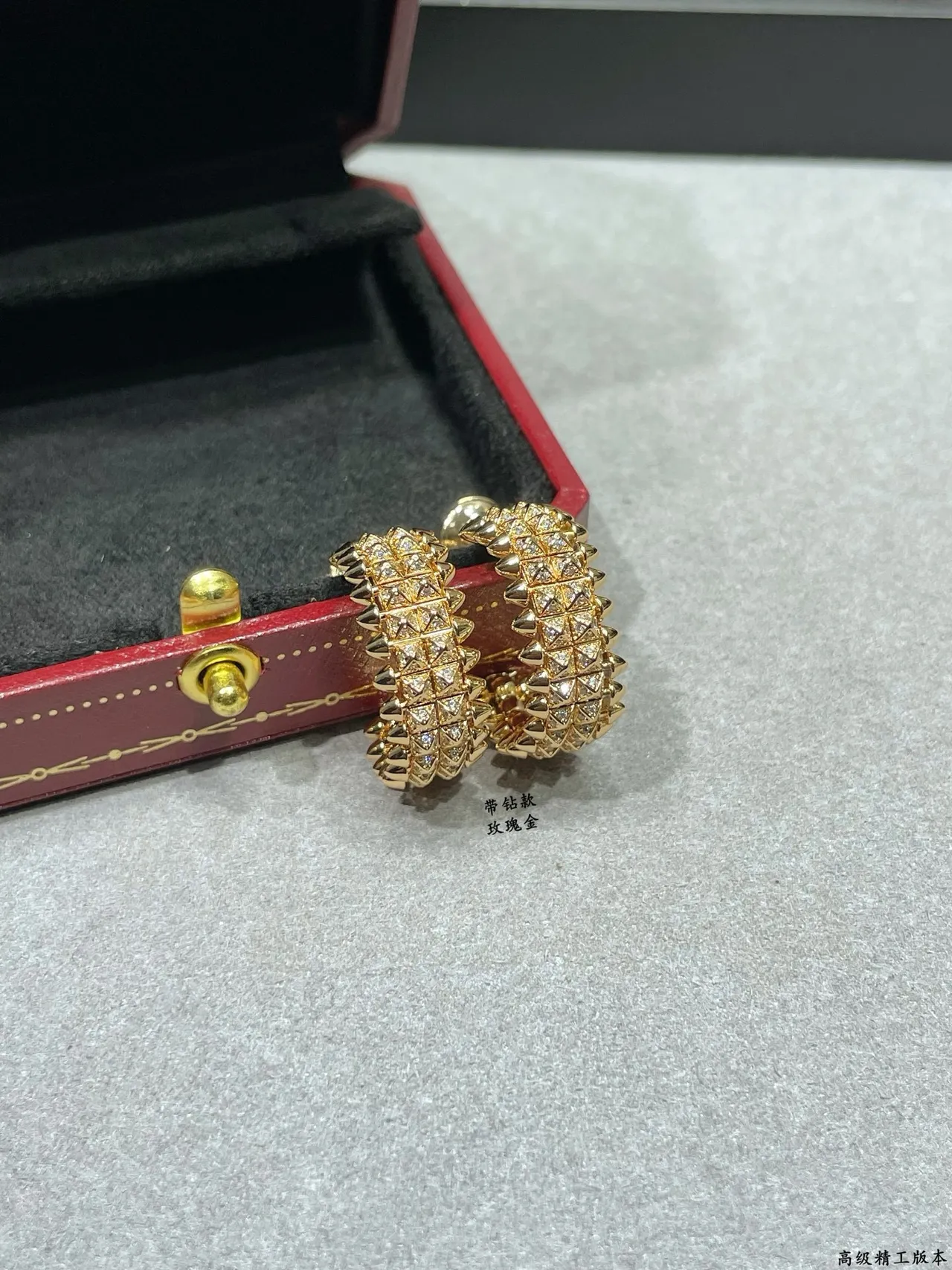Cartier Juste un Clou boucles d'oreilles créoles piquetées pavé 5
