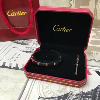 Cartier Love काला सोना स्क्रू-मोटिफ कंगन एनामेल या चमड़े की पट्टी कंगन