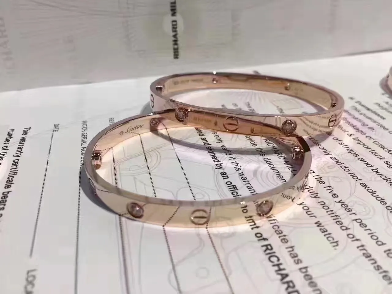 Cartier Love Bracelet noir et or motif vis émail ou cuir 3