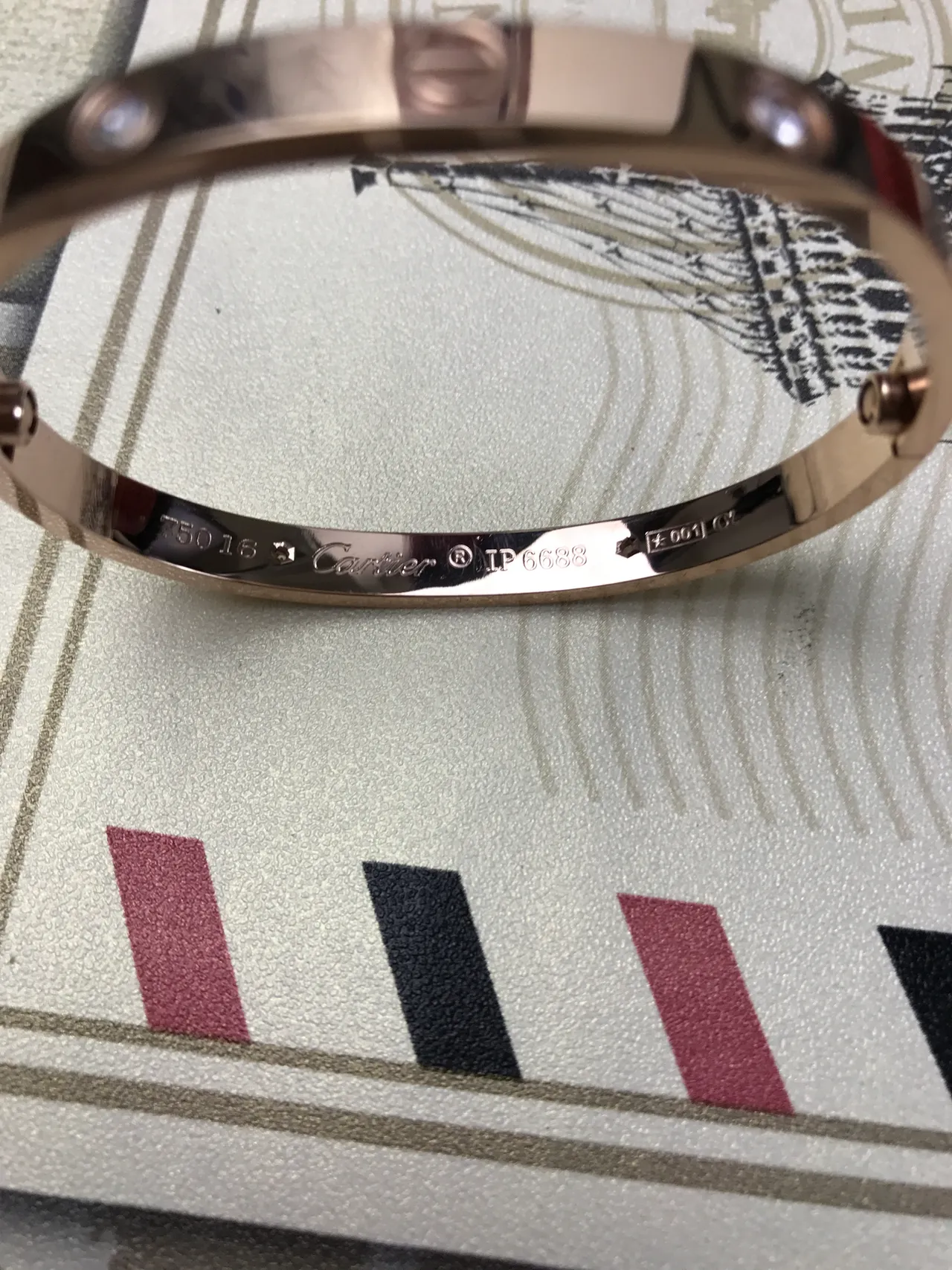 Cartier Love Bracelet noir et or motif vis émail ou cuir 9