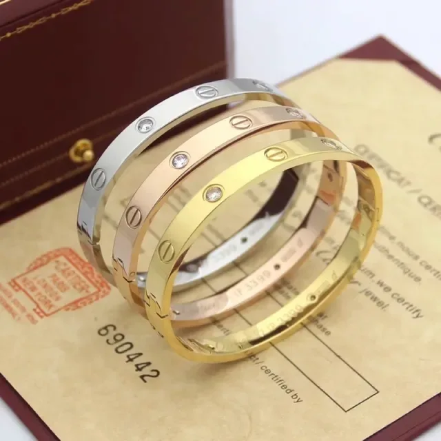 Cartier Love Bracelet Or Rose Gold Argent Empilables Motif Vis Cristal Bracelets 2