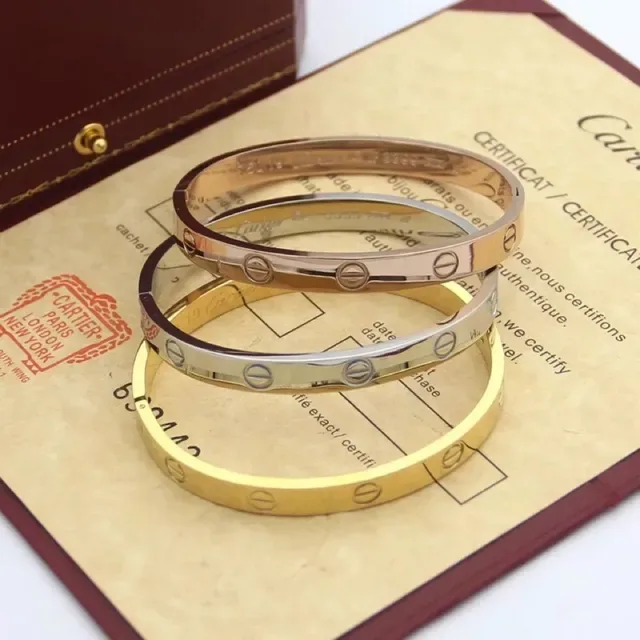 Cartier Love Bracelet Or Rose Gold Argent Empilables Motif Vis Cristal Bracelets 4