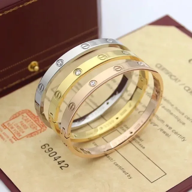 Cartier Love Bracelet Or Rose Gold Argent Empilables Motif Vis Cristal Bracelets 6