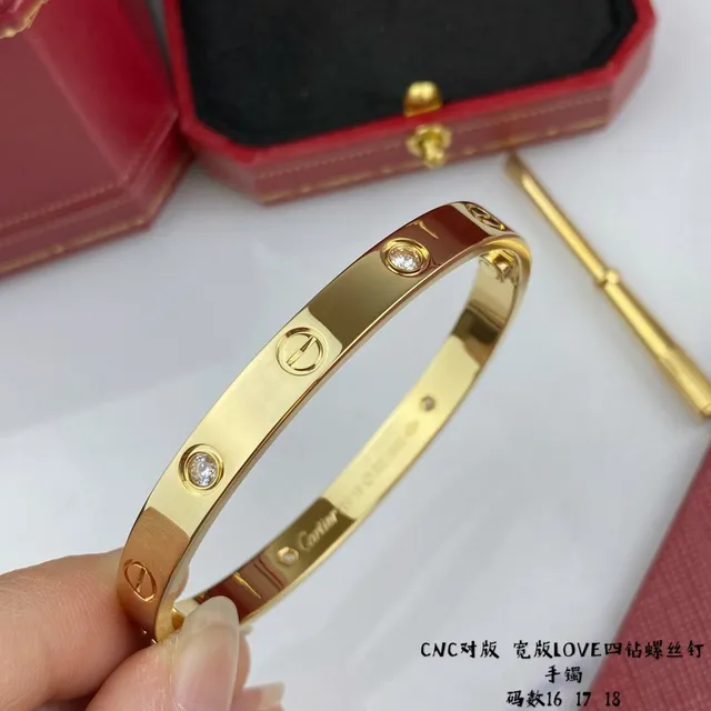 Bracelet Cartier Love Or Multi-Tons Motif à Vis Pierres Pavées 4