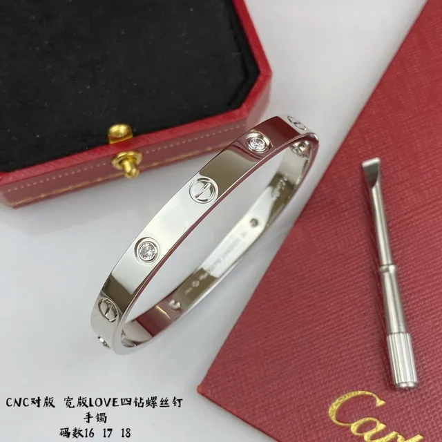 Bracelet Cartier Love Or Multi-Tons Motif à Vis Pierres Pavées 7