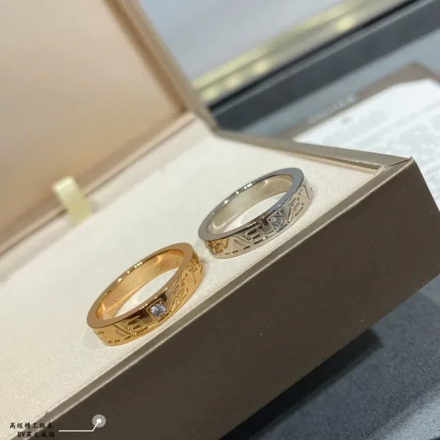 Cartier Love Bagues Or Jaune et Or Blanc Empilables 9