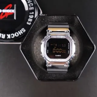 Casio G-Shock DW-5600 Negro y Plata Reloj Deportivo