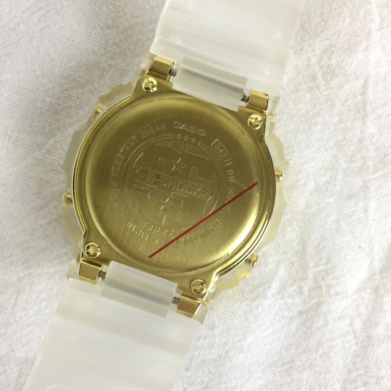 Casio G-Shock DW-5600 Montre Sport Translucide Jaune 3