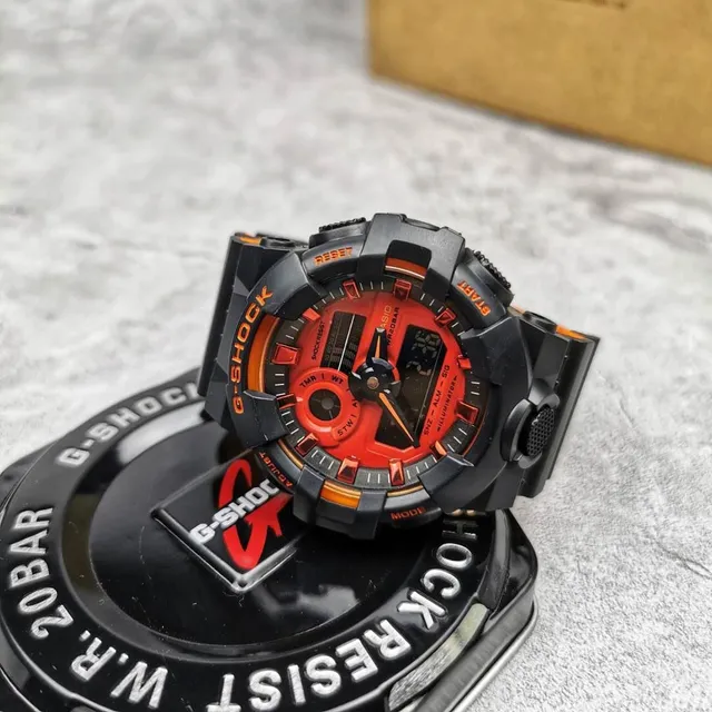 Casio G-Shock GA-100 Montre Sportive Noire et Orange 5
