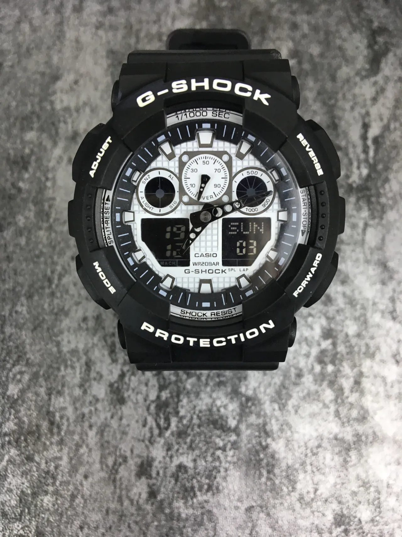Casio G-Shock GA-100 ساعة رياضية أسود وأبيض 3