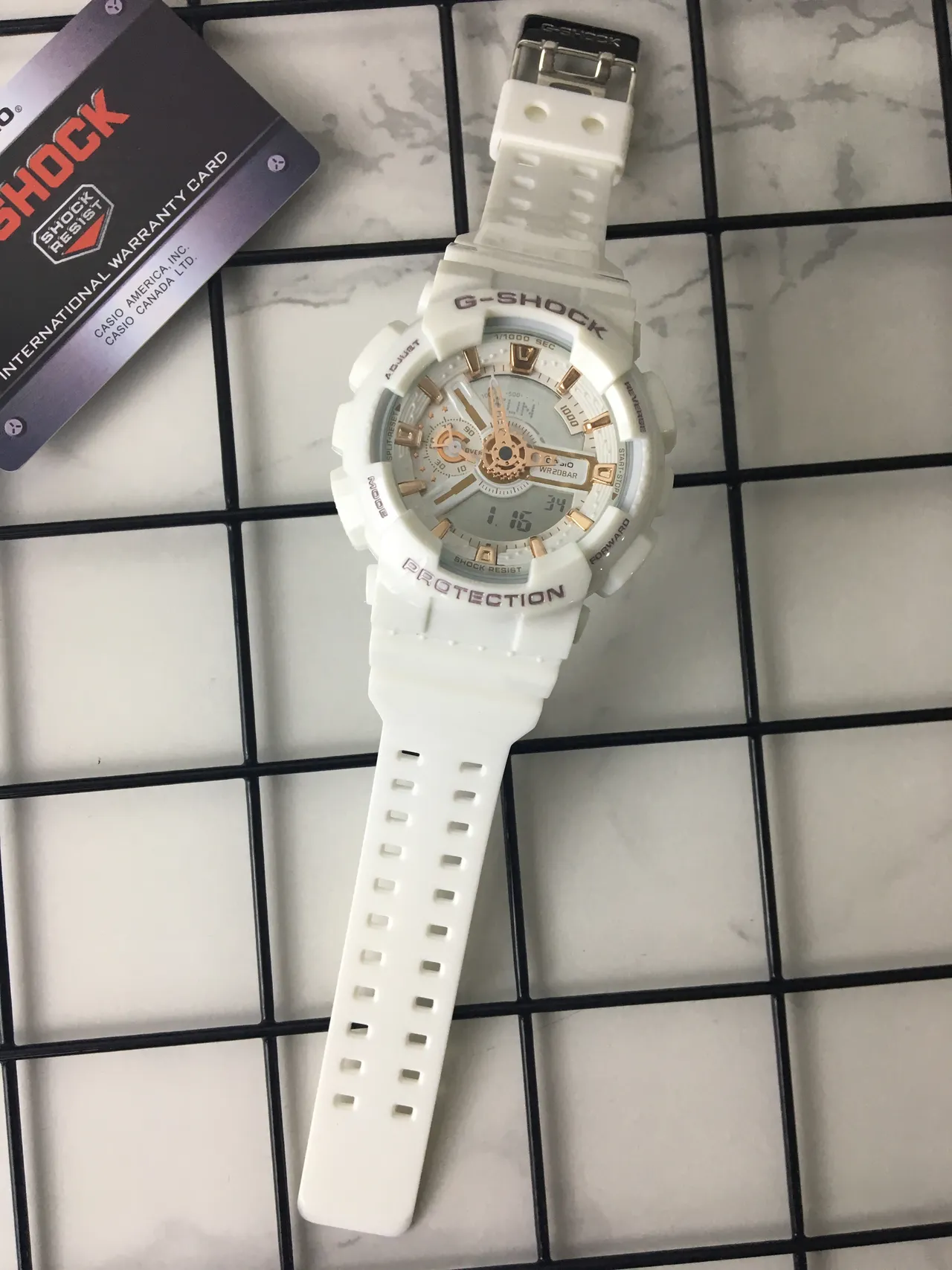 Casio G-Shock GA-110 Blanc et Or Rose Montre Sport 6