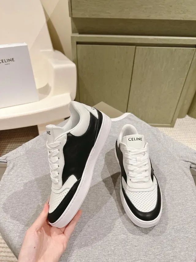 Celine CT-01 Z Trainer حذاء رياضي أسود وأبيض بنمط الحياة 3