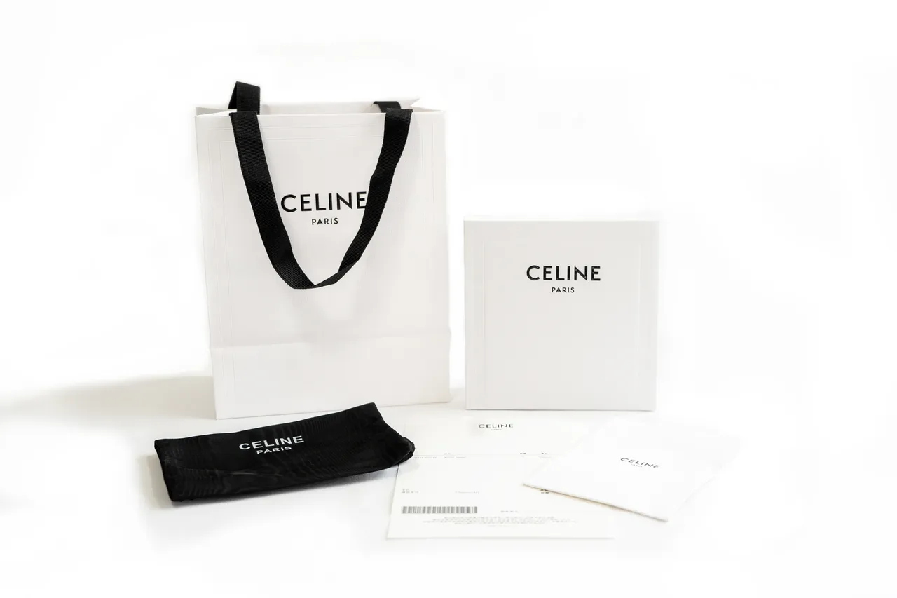 Celine Triomphe Ceinture en cuir marron doré veau lisse couture blanche contrastante 4